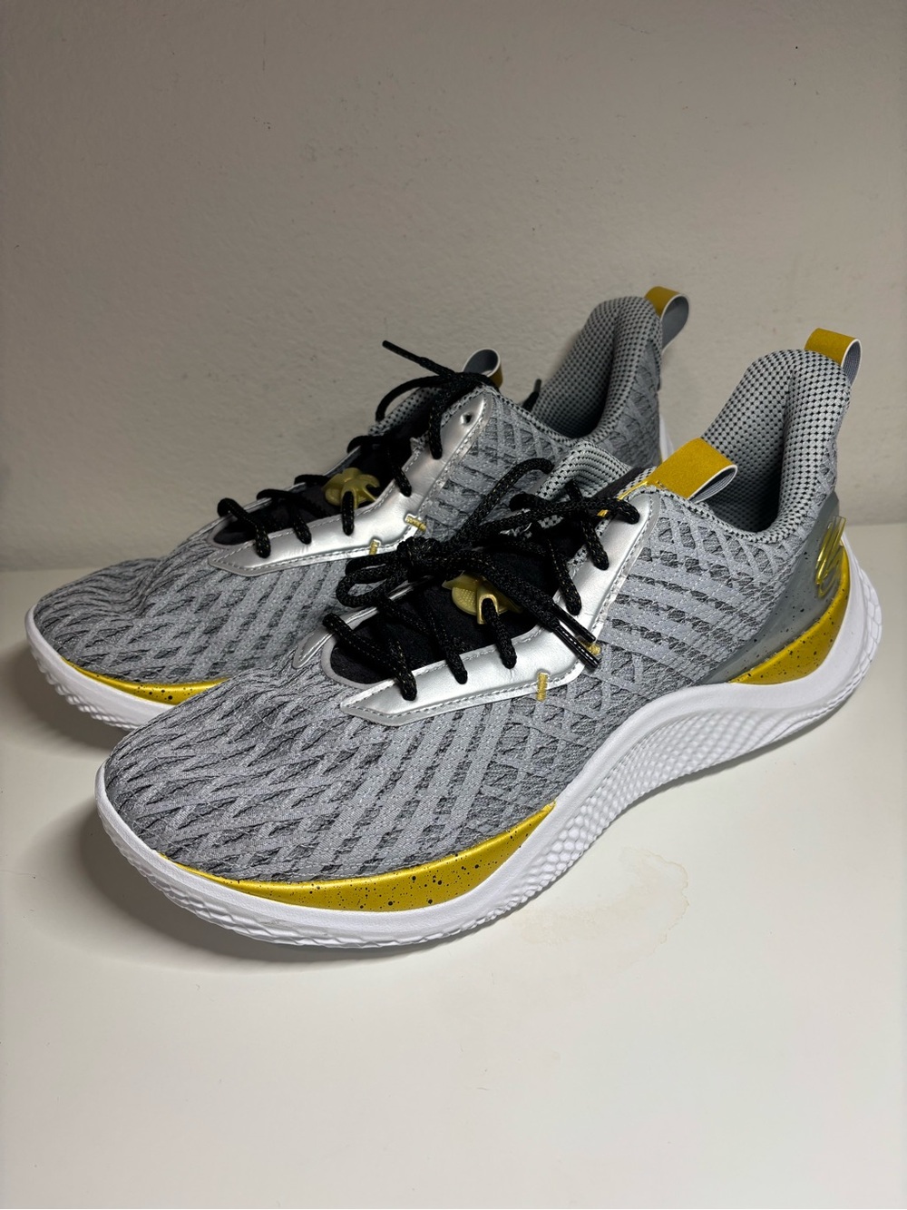 NEW UNDER ARMOUR CURRY Flow 10 Father to Son Basketball Shoes Mens Size 15